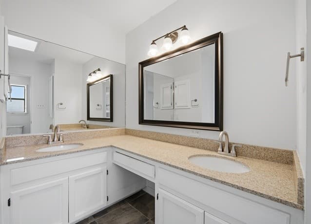 13835 Hillside — photo 4