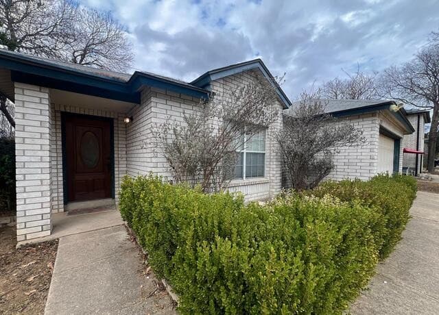 7831 Crystal Point — photo 2