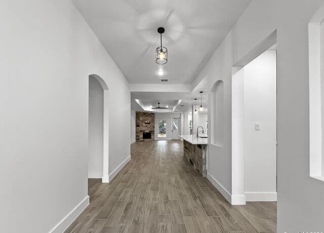 111 S Jesse Stiff — photo 2