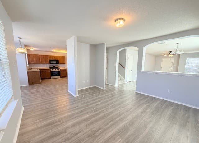 819 Antler Post — photo 5