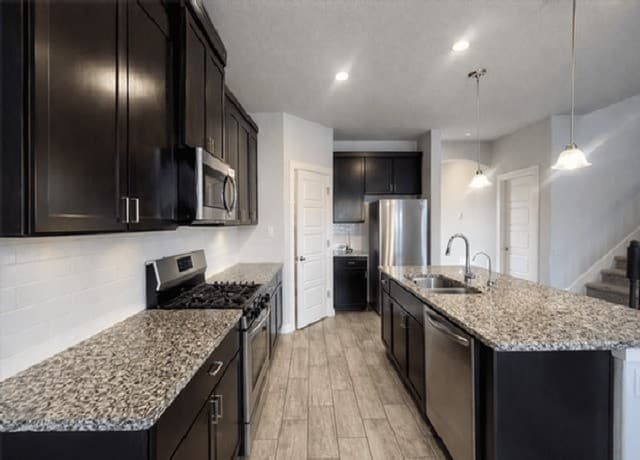 740 Fort Leonard — photo 3