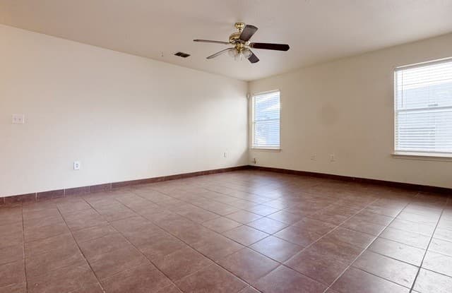 6623 Walnut Valley Dr — photo 3