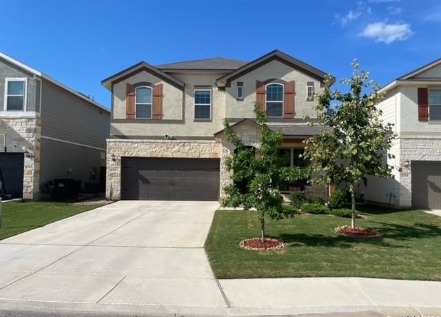 12939 Mayowa — photo 1