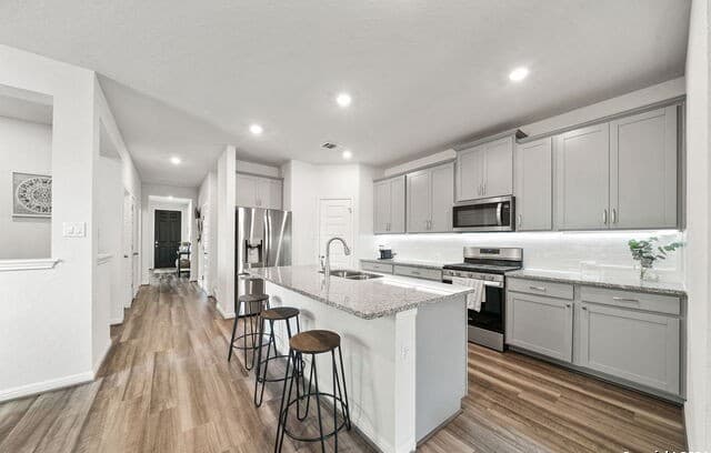 12939 Mayowa — photo 3