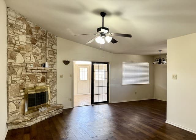 4203 Desert Gold — photo 2