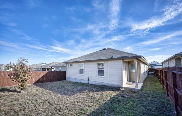 6827 Kingsley Edge — photo 4