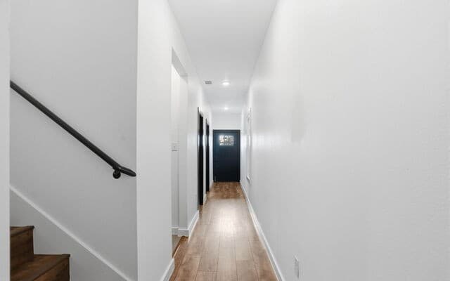 317 Porter St — photo 3