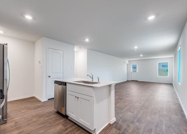 13927 San Saba Falls — photo 4