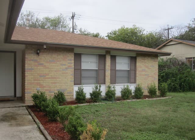 3219 Meadow Dr — photo 2