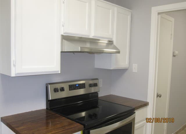 3219 Meadow Dr — photo 4