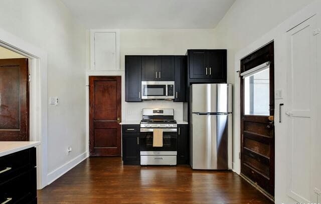 423 W Woodlawn Ave Unit 2 — photo 5