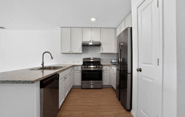 7002 Satellite — photo 4