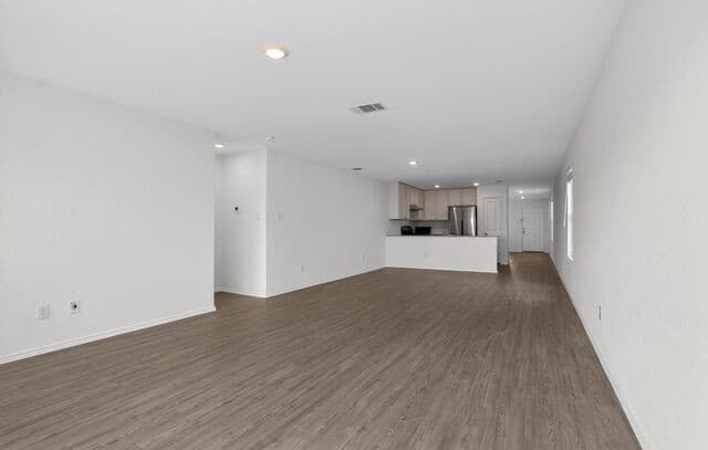 7002 Satellite — photo 5