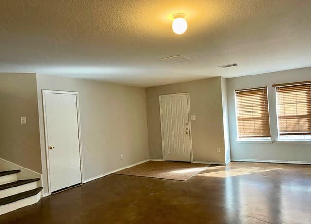 6119 Ironmill Creek — photo 5