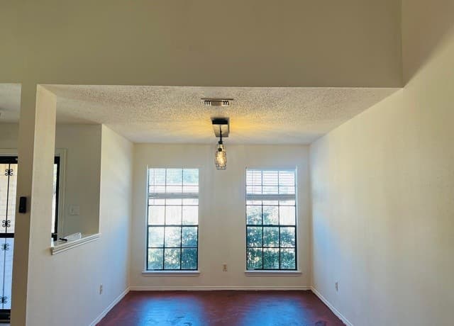 10866 Lake Path — photo 5