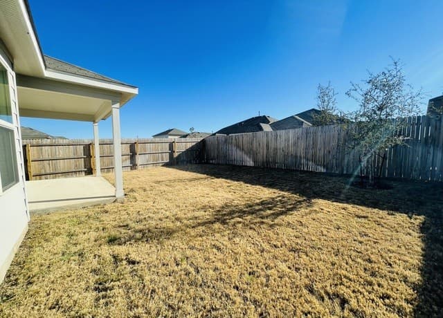 6810 Falcor — photo 5