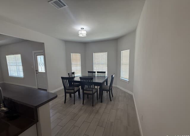 119 Pharis St — photo 4