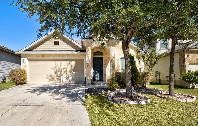 12207 Hamlin — photo 1