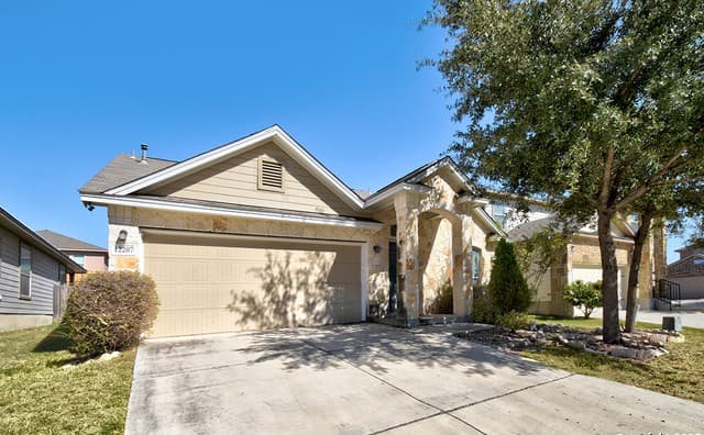 12207 Hamlin — photo 2