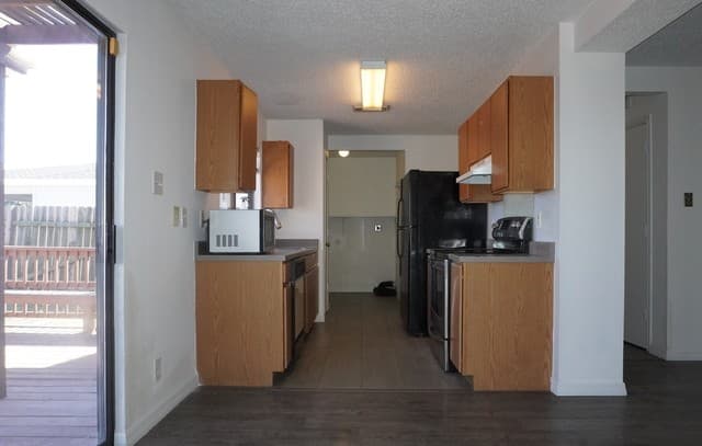 3636 Candlehill — photo 3