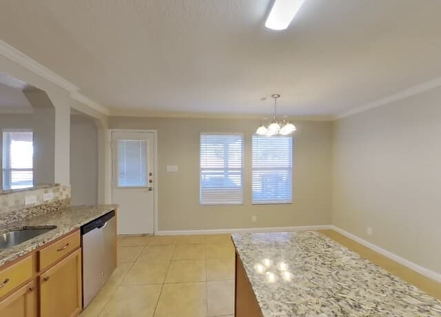 11703 Silver — photo 4