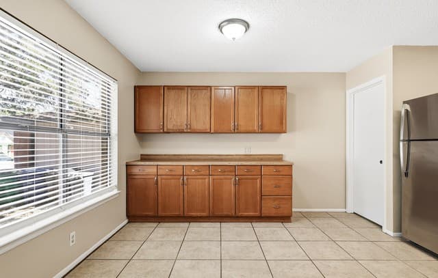 7318 Corian Park — photo 5