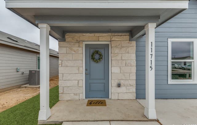 11715 Blasting Way — photo 2