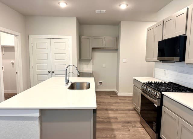 9879 Chavaneaux — photo 5