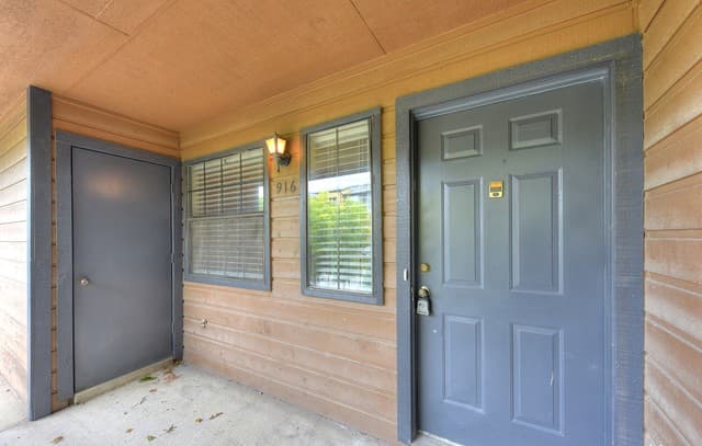 4803 Hamilton Wolfe Rd Unit 916 — photo 1