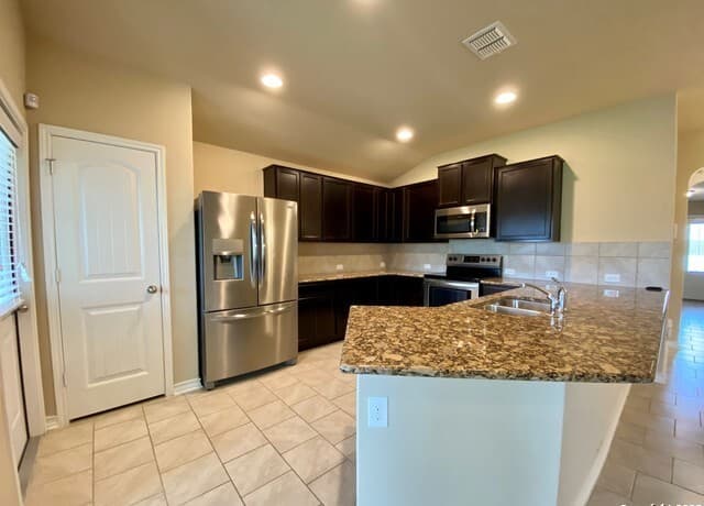 7402 Equinox Cor — photo 3