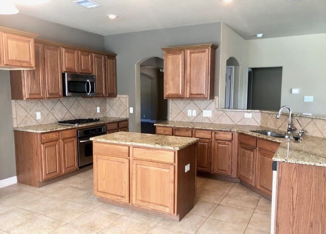 522 Calm Springs — photo 4