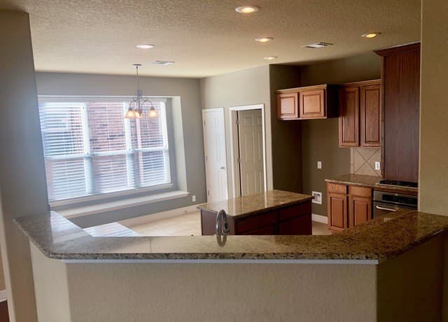 522 Calm Springs — photo 5