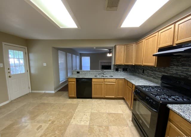 6610 Fontana Pt — photo 5