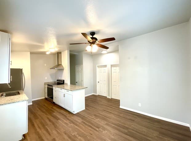 2-bedroom rental at 710 Virginia Blvd in San Antonio, TX — photo 4