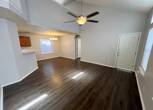 9010 Arch Bridge — photo 2