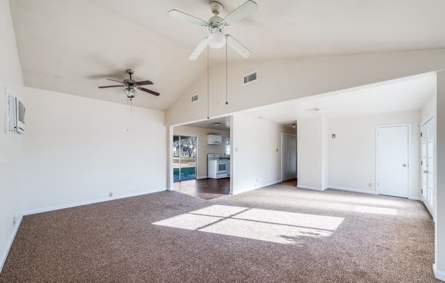 827 Horseshoe — photo 2