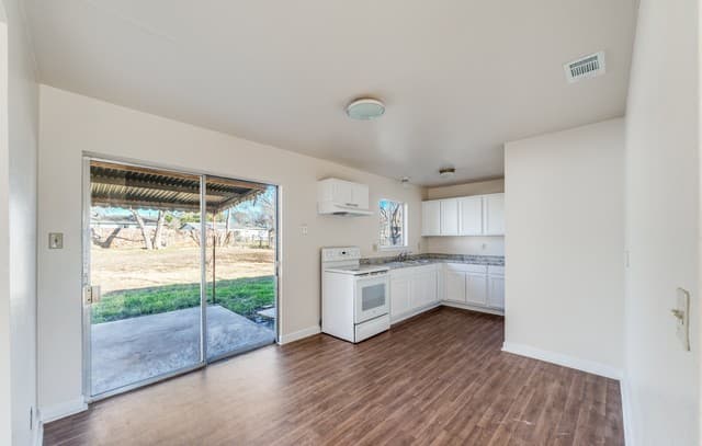 827 Horseshoe — photo 4