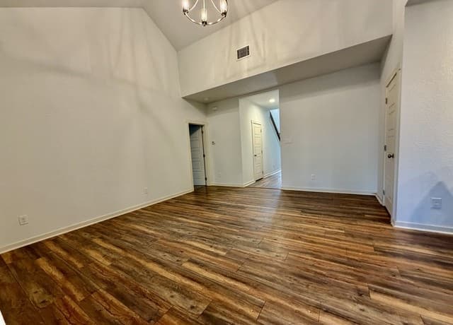 1513 Winding Creek — photo 5