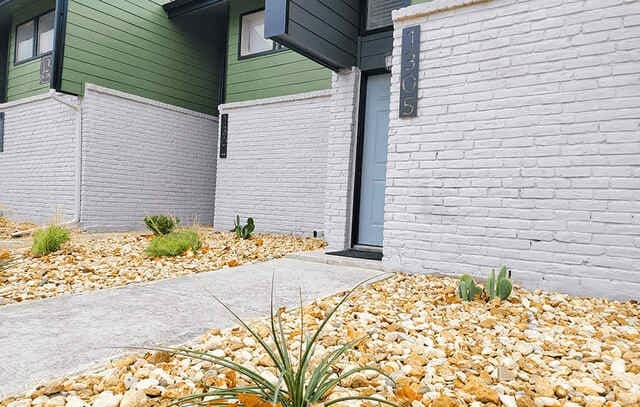 1-bedroom rental at 7200 S Presa Unit A1 in San Antonio, TX — photo 2