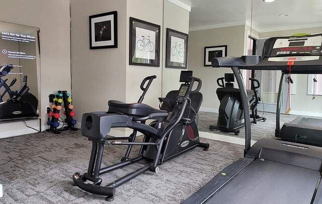 1-bedroom rental at 7200 S Presa Unit A1 in San Antonio, TX — photo 3