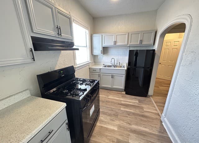 1625 Mccullough Ave Unit 7 — photo 3