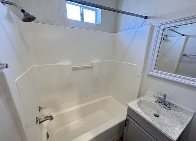 1625 Mccullough Ave Unit 7 — photo 5