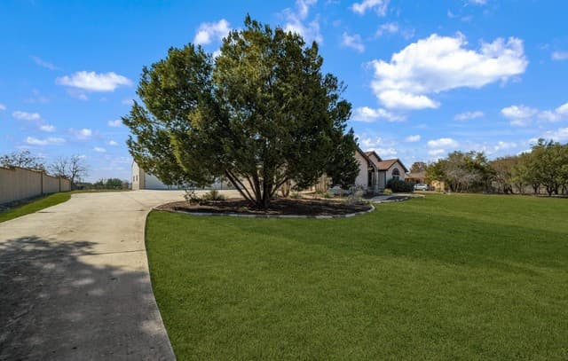 7033 Robin Hood Way — photo 3