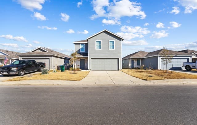 1347 Neria Loop — photo 3