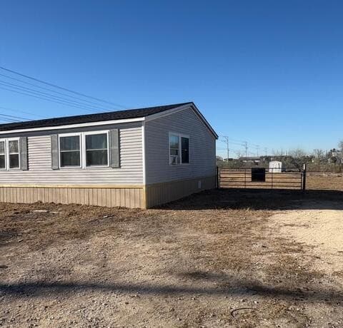 9150 Trainer Hale — photo 3