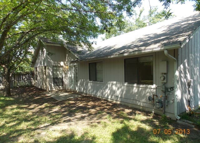 7706 Bayberry — photo 5