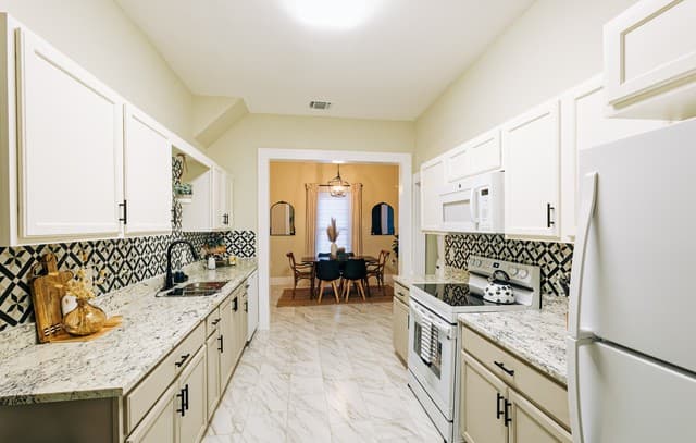 168 Halliday — photo 4