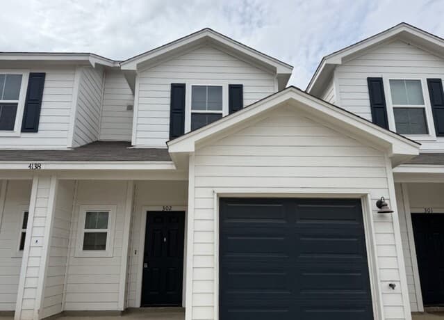 4138 Swans Landing Unit 302