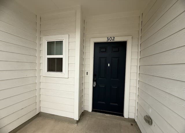 4138 Swans Landing Unit 302 — photo 2