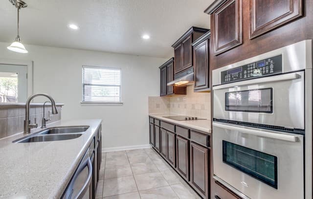 2515 Lynwood Bend Unit 102 — photo 4